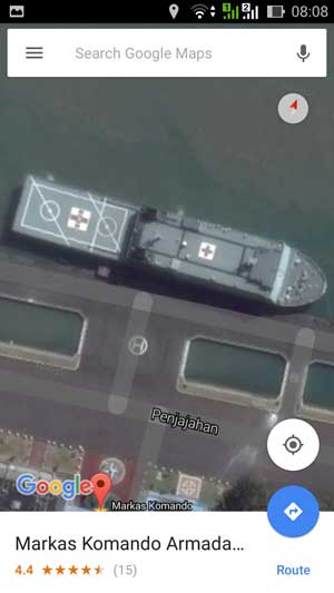 Kapal perang rumah sakit berbasis LPD KRI Dr. Soeharso 990.